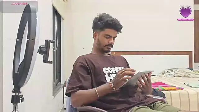 Snapshot of mrbuddy85 chatting on 09/20/25, 03:46 mrbuddy85 online show from 09/20/25, 03:46