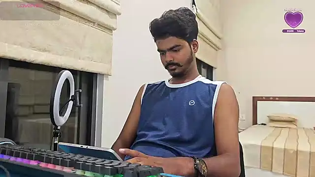 Snapshot of mrbuddy85 chatting on 10/15/25, 05:13 mrbuddy85 online show from 10/15/25, 05:13