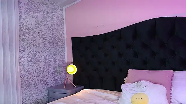 Hada Blue online show from 04/04/26, 07:44