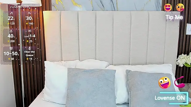 Victoria Guzman online show from 03/11/26, 05:30