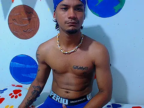 Snapshot of davidcutterr chatting on 10/02/25, 07:26 davidcutterr online show from 10/02/25, 07:26