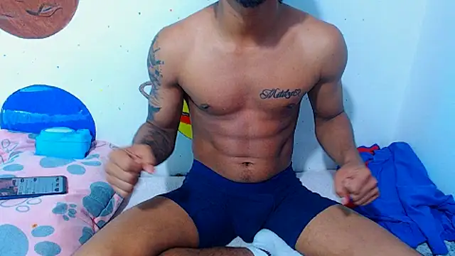 Snapshot of davidcutterr chatting on 10/05/25, 06:28 davidcutterr online show from 10/05/25, 06:28