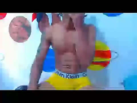 Snapshot of davidcutterr chatting on 10/25/25, 03:40 davidcutterr online show from 10/25/25, 03:40