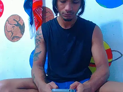 Snapshot of davidcutterr chatting on 10/30/25, 12:28 davidcutterr online show from 10/30/25, 12:28