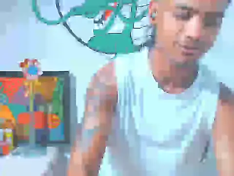 Snapshot of davidcutterr chatting on 11/19/25, 02:33 davidcutterr online show from 11/19/25, 02:33