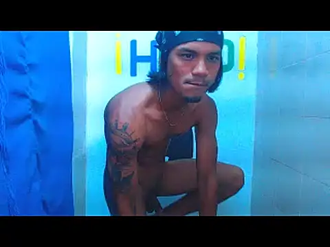 Snapshot of davidcutterr chatting on 11/28/25, 12:30 davidcutterr online show from 11/28/25, 12:30