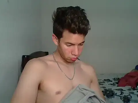 Snapshot of Maxtaylor18 chatting on 03/26/26, 03:56 Maxtaylor18 online show from 03/26/26, 03:56