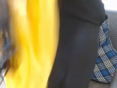 Snapshot of shallyji chatting on 09/28/25, 05:24 shallyji online show from 09/28/25, 05:24