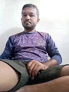 Snapshot of VJ17 chatting on 11/17/25, 11:05 VJ17 online show from 11/17/25, 11:05