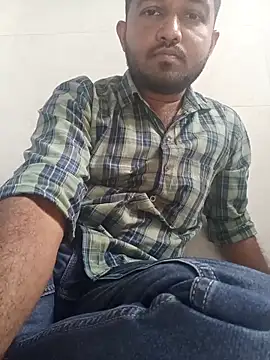 Snapshot of VJ17 chatting on 12/01/25, 06:51 VJ17 online show from 12/01/25, 06:51