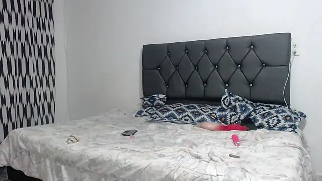 Snapshot of Angeliicaxx chatting on 10/07/25, 01:03 Angeliicaxx online show from 10/07/25, 01:03