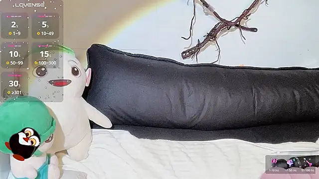 LINNIE05 online show from 01/08/26, 10:06