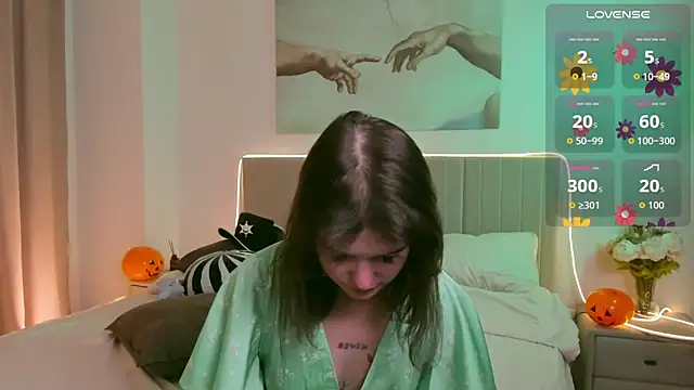 Snapshot of Lisa_Blossom chatting on 10/30/25, 06:04 Lisa Blossom online show from 10/30/25, 06:04