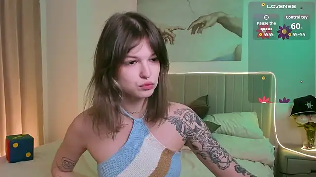 Snapshot of Lisa_Blossom chatting on 11/24/25, 06:02 Lisa Blossom online show from 11/24/25, 06:02