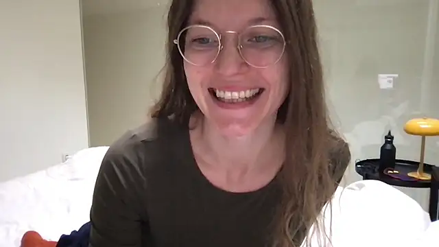 Scorpion Peach online show from 01/09/26, 12:30