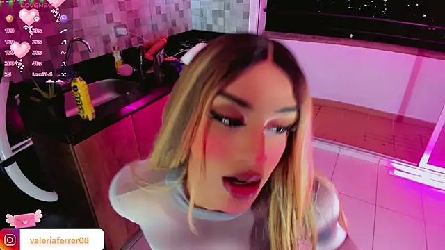 Snapshot of SEXYTSLATINA chatting on 11/28/25, 12:13 SEXYTSLATINA online show from 11/28/25, 12:13