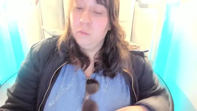 Snapshot of _Emily_rosee_ chatting on 09/19/25, 11:11 Emily rosee online show from 09/19/25, 11:11