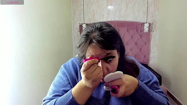 Snapshot of _Emily_rosee_ chatting on 10/02/25, 12:23 Emily rosee online show from 10/02/25, 12:23