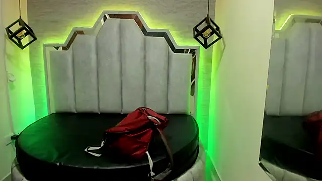 Snapshot of _Emily_rosee_ chatting on 10/03/25, 11:29 Emily rosee online show from 10/03/25, 11:29