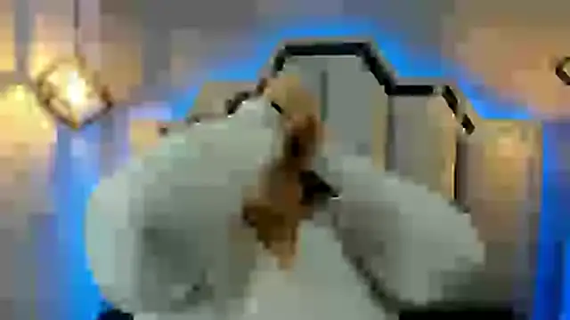 Snapshot of _Emily_rosee_ chatting on 10/10/25, 11:31 Emily rosee online show from 10/10/25, 11:31