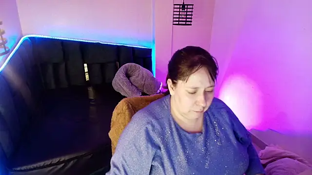 Snapshot of _Emily_rosee_ chatting on 12/04/25, 11:30 Emily rosee online show from 12/04/25, 11:30