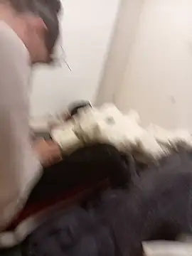 Snapshot of Couplefrsex chatting on 10/11/25, 10:19 Couplefrsex online show from 10/11/25, 10:19