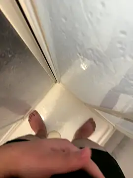 LicitInvader online show from 11/10/25, 06:29