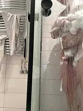 LicitInvader online show from 04/17/26, 08:45