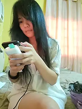 YayeeShow online show from 11/24/25, 01:33