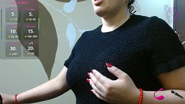 Snapshot of ScarletHott_ chatting on 11/28/25, 11:57 ScarletHott online show from 11/28/25, 11:57