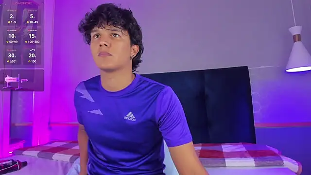 Leo Savage  online show from 09/20/25, 04:24