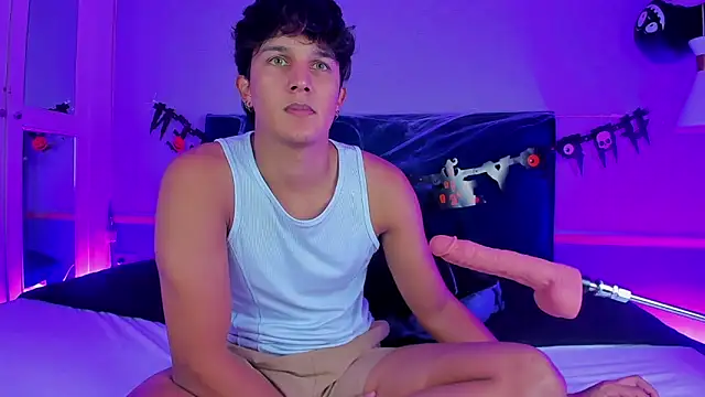 Leo Savage  online show from 10/29/25, 04:15