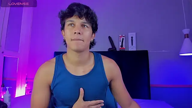 Leo Savage  online show from 11/17/25, 03:45