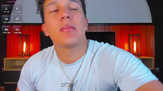 Leo Savage  online show from 07/17/26, 04:19