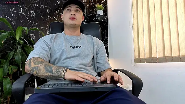 Alexander ferre online show from 03/07/26, 02:58