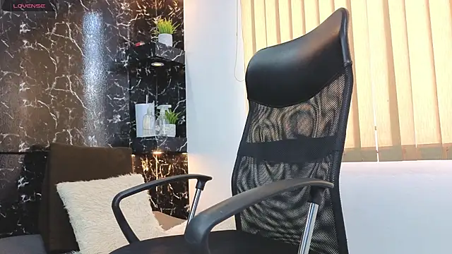 Alexander ferre online show from 03/10/26, 04:01