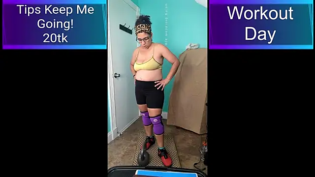 Snapshot of nsfwismorefun chatting on 09/19/25, 10:32 nsfwismorefun online show from 09/19/25, 10:32