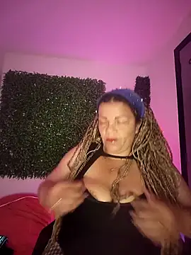 Eva Luxei online show from 10/27/25, 12:20