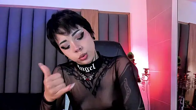 misstomie  online show from 03/06/26, 08:49