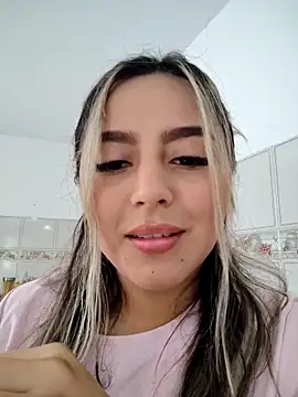 Snapshot of CelestePrince2 chatting on 10/06/25, 02:25 CelestePrince2 online show from 10/06/25, 02:25