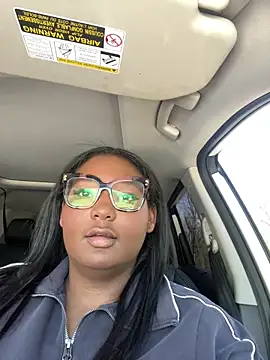 PoppyLuxe online show from 04/15/26, 06:26