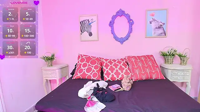 Snapshot of Nahomi_Rivera chatting on 09/25/25, 01:04 Nahomi Rivera online show from 09/25/25, 01:04