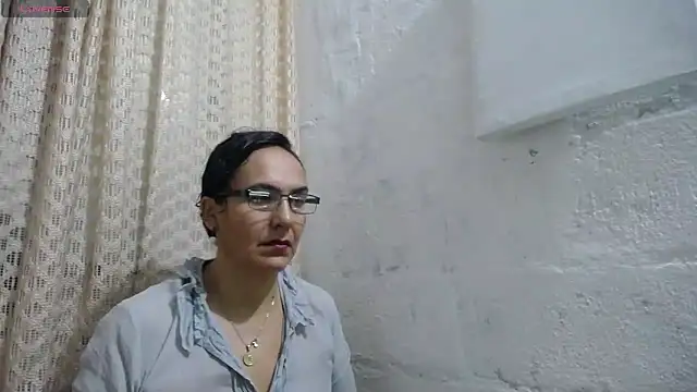Snapshot of gabbyparker_ chatting on 09/10/25, 09:31 gabbyparker  online show from 09/10/25, 09:31