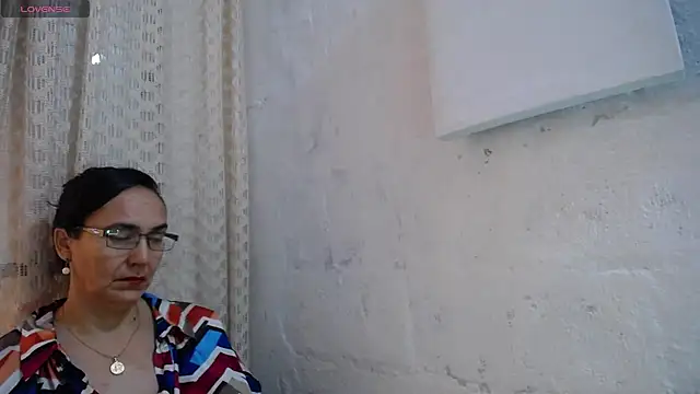 Snapshot of gabbyparker_ chatting on 09/11/25, 12:49 gabbyparker  online show from 09/11/25, 12:49