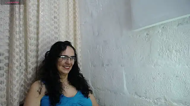 Snapshot of gabbyparker_ chatting on 09/20/25, 09:43 gabbyparker  online show from 09/20/25, 09:43