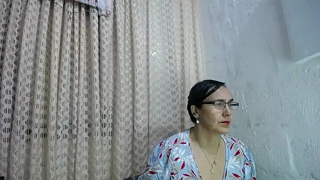 gabbyparker  online show from 11/20/25, 09:31