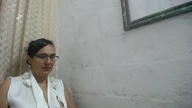 gabbyparker  online show from 05/09/26, 09:25