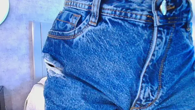 Snapshot of karla-ruiz chatting on 11/09/25, 07:01 karla-ruiz online show from 11/09/25, 07:01