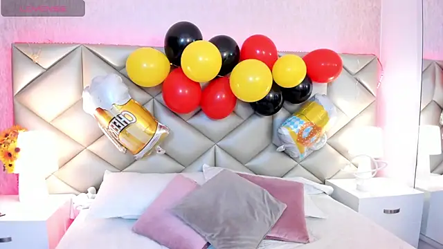 dafnne hall online show from 09/26/25, 04:27