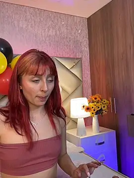 dafnne hall online show from 09/27/25, 04:12